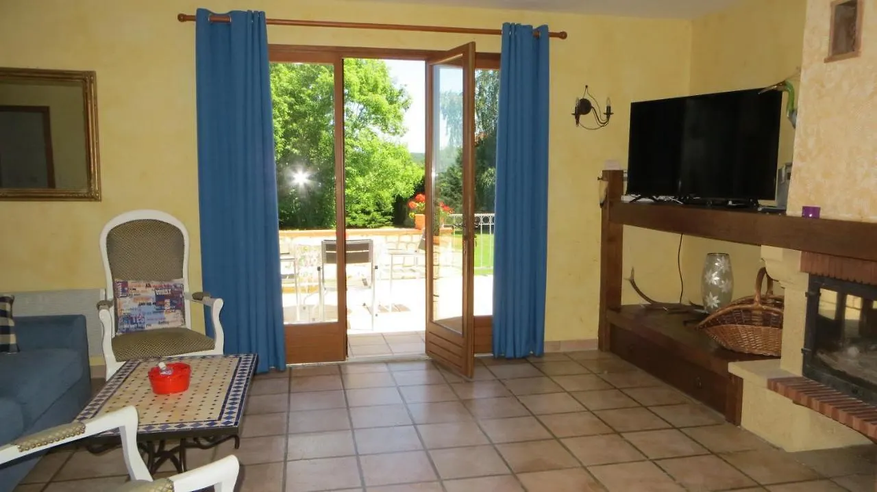 Holiday home Gite Le Carret Auzas